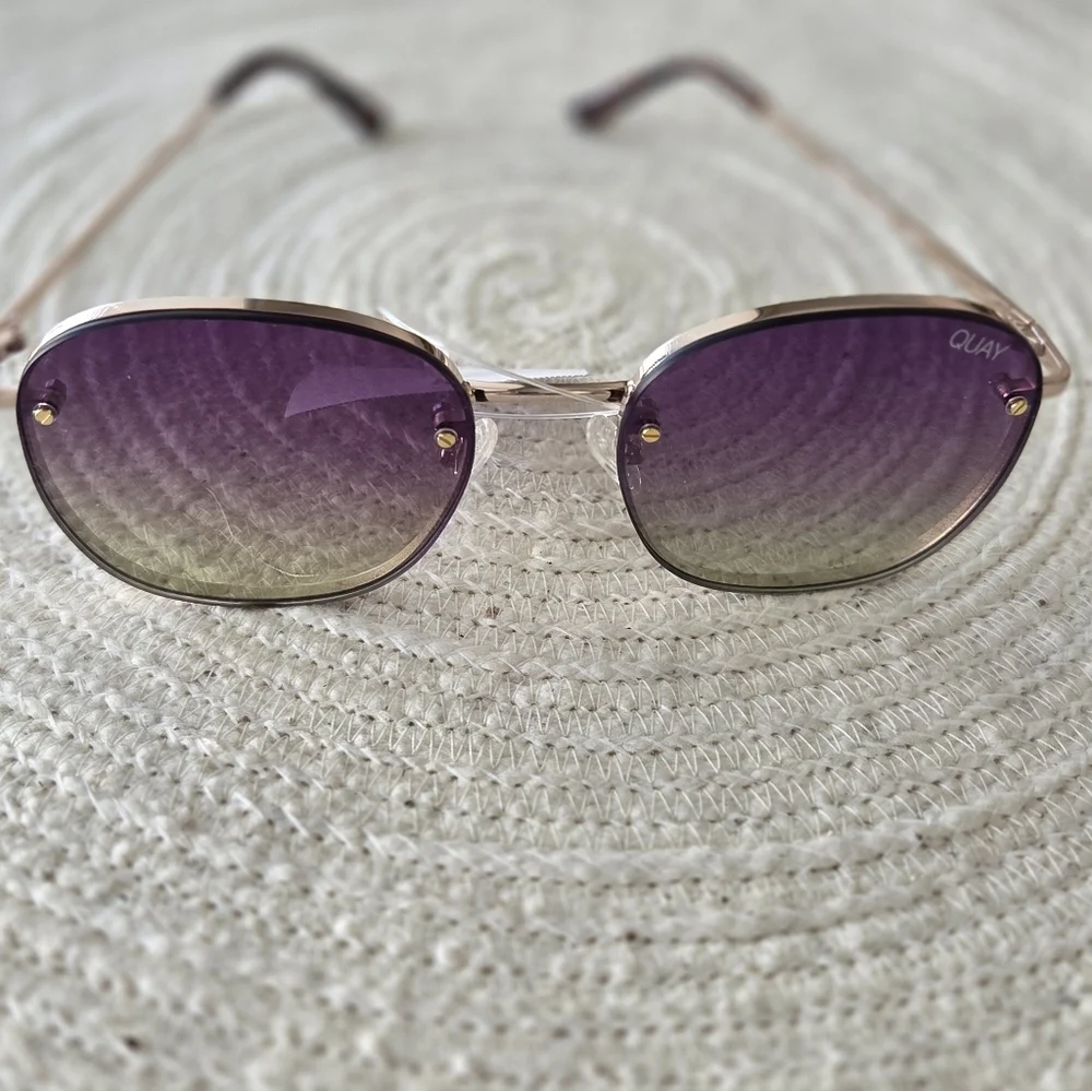 Quay Australia Jezabell Oversized Round Sunglasses Gold Purple Ombré